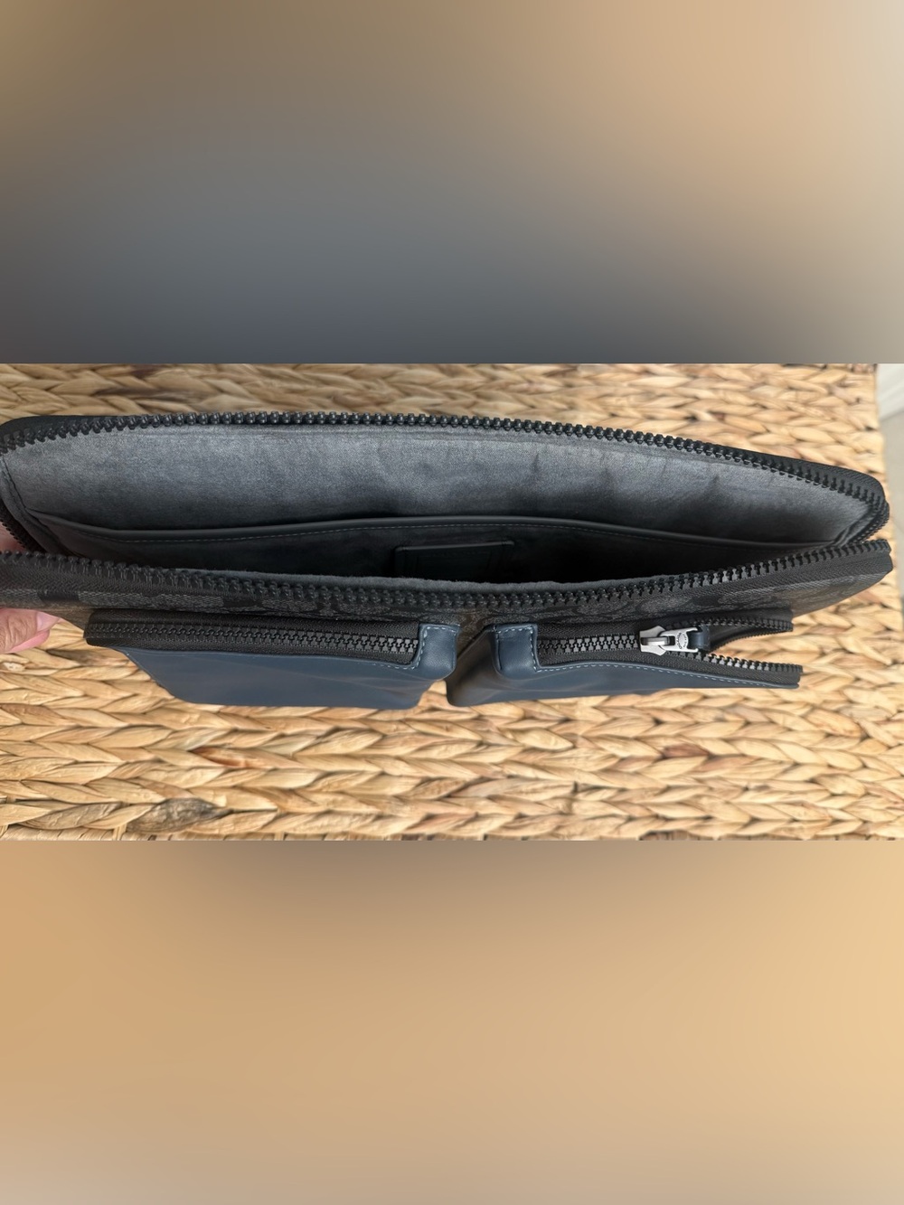 Coach computer bag/briefcase - Picture 5 of 9